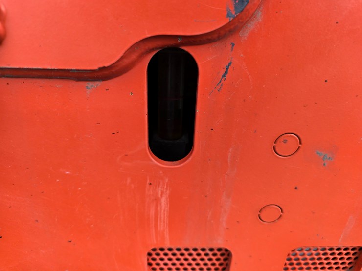 2019-kubota-ssv75-image-36