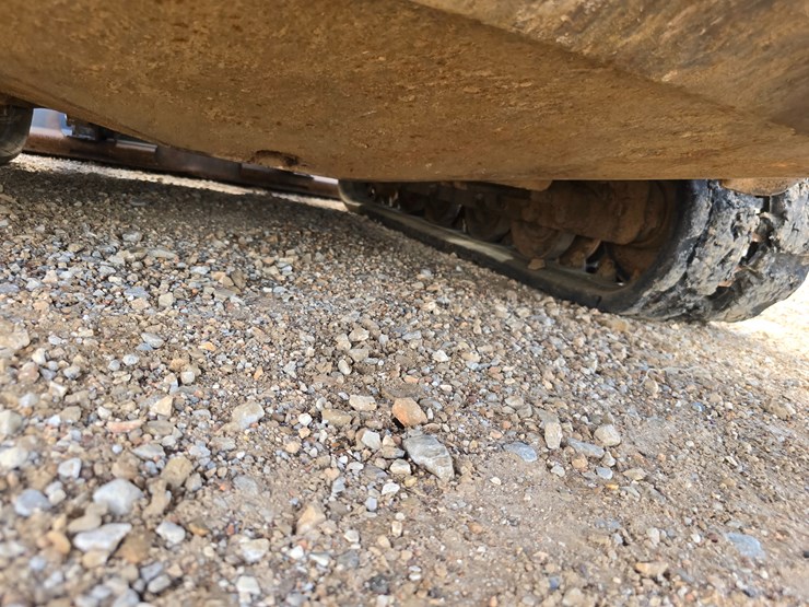 2013-bobcat-t590-image-46