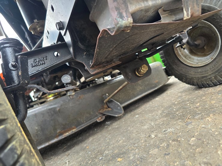 husqvarna-yth20k46-image-35