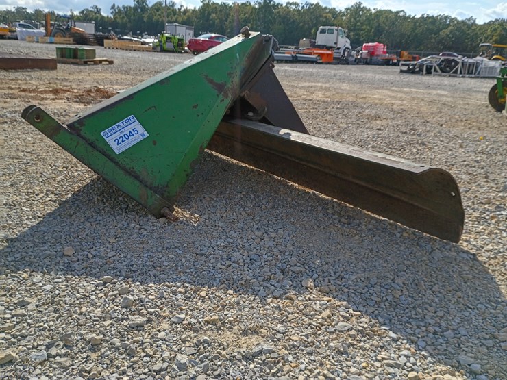 john-deere-7-image-1