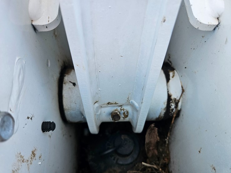 2022-bobcat-t770-image-80