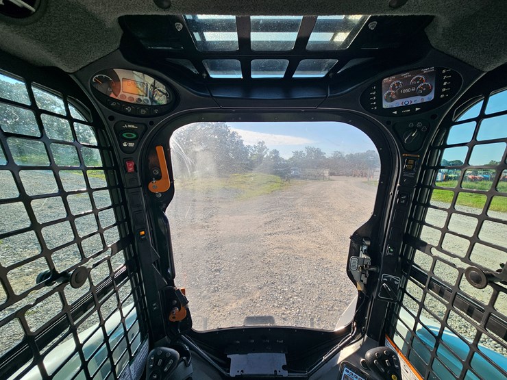 2022-bobcat-t770-image-50