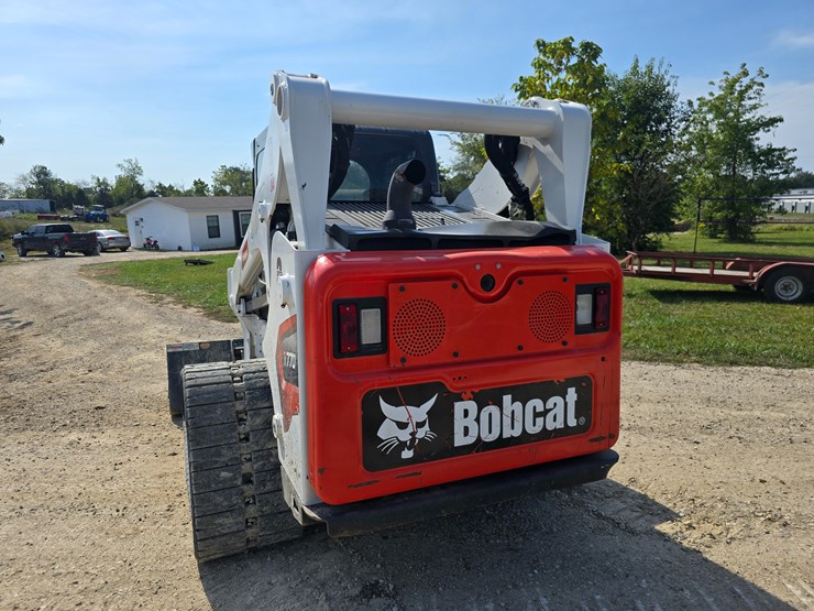 2024-bobcat-t770-image-15