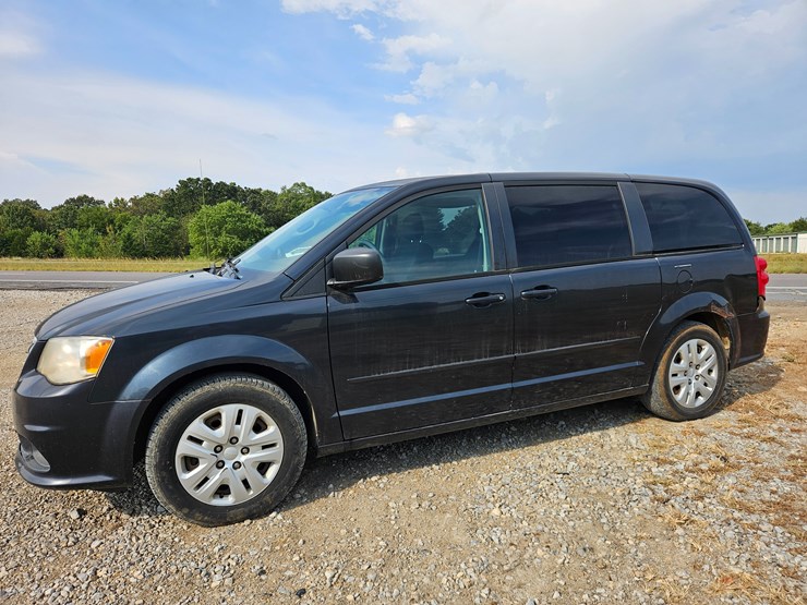 2014-dodge-grand-caravan-image-5