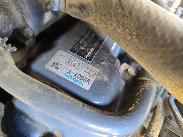 2012-bobcat-t180-image-53