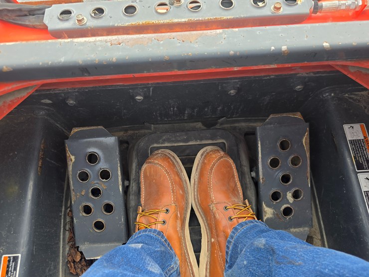 2019-kubota-ssv75-image-66