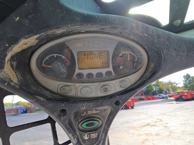 2017-bobcat-t550-image-53