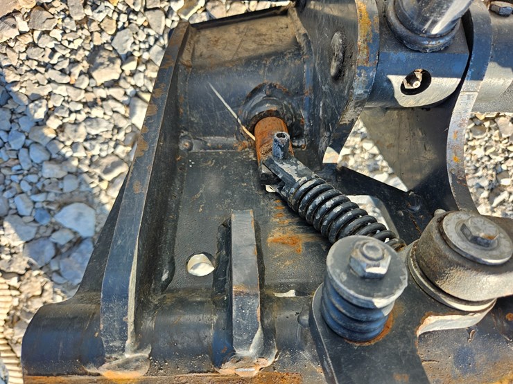 2022-bobcat-t770-image-53