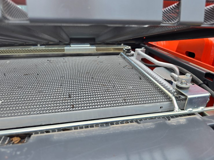 2023-kubota-ssv75-image-59