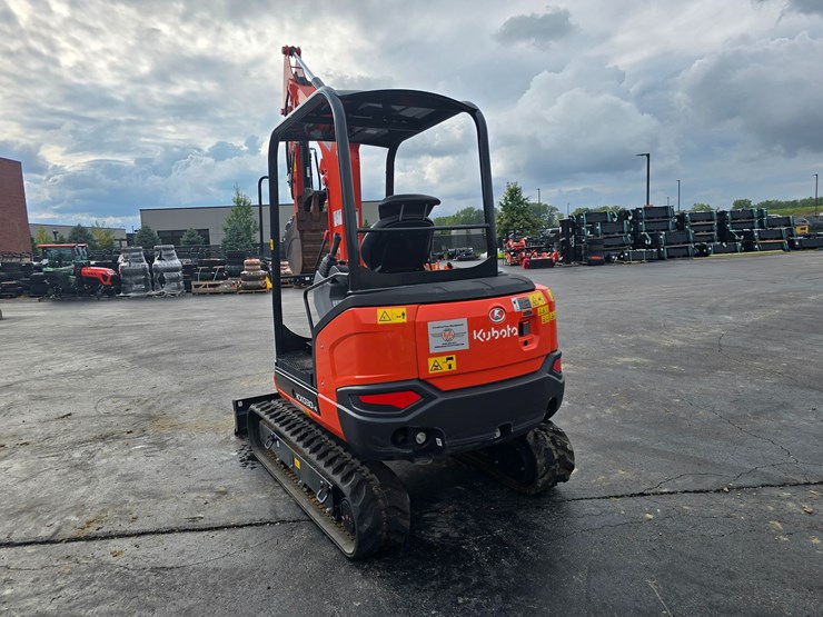 2023-kubota-kx030-4-image-9