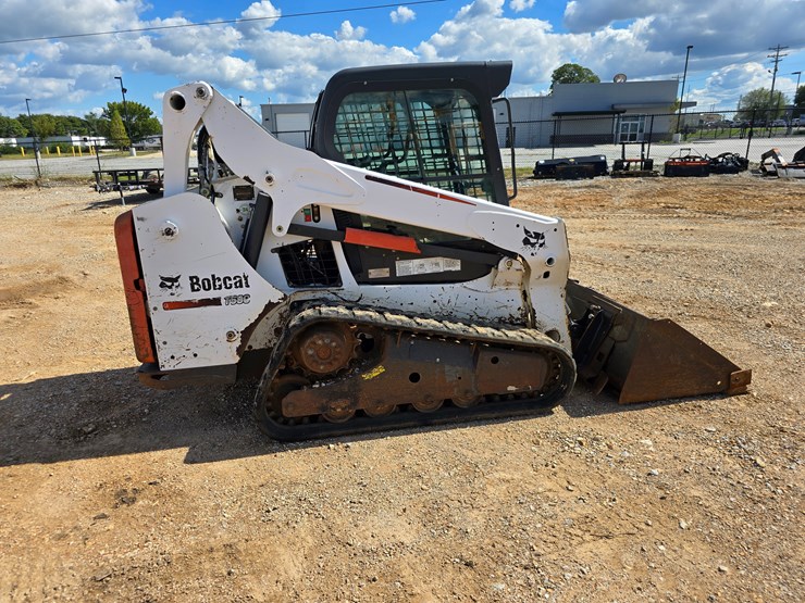2013-bobcat-t590-image-19