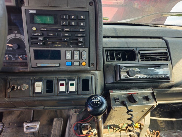 2000-caterpillar-3126-image-54