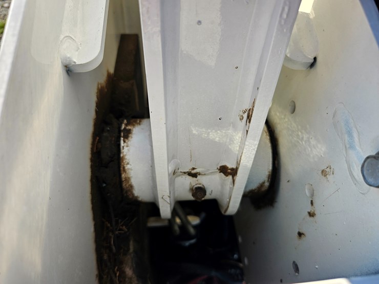 2022-bobcat-t770-image-81