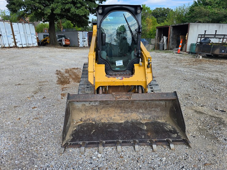 2020-caterpillar-259d3-image-36