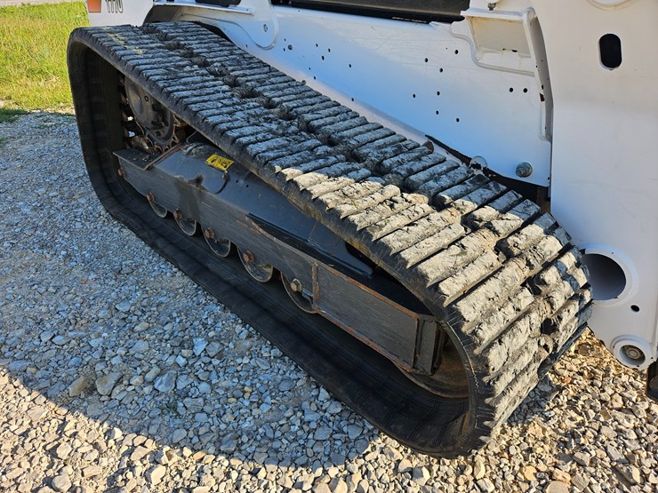 2022-bobcat-t770-image-69