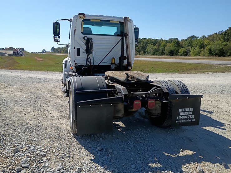 2005-international-8600-image-7