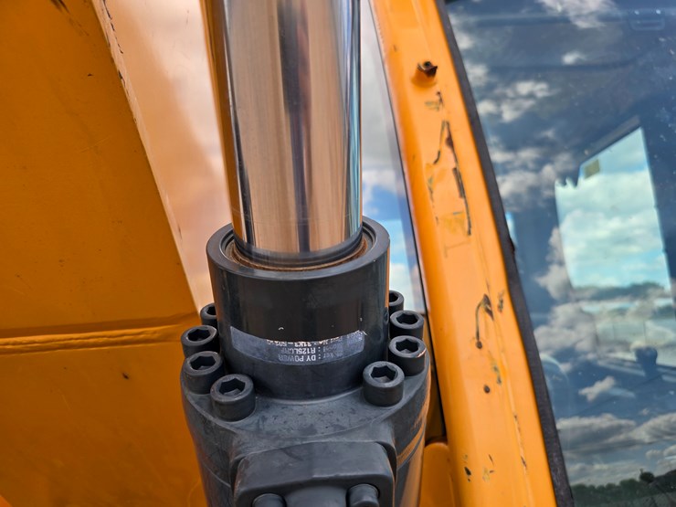 2019-hyundai-hx130-lcr-image-53