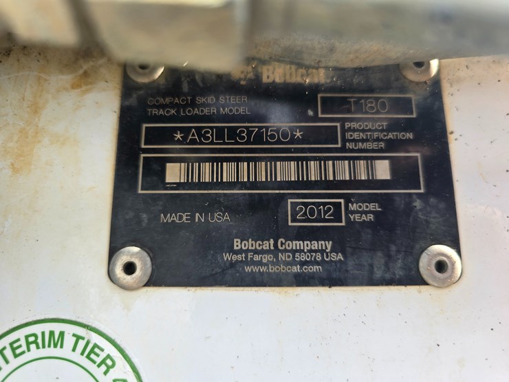 2012-bobcat-t180-image-32