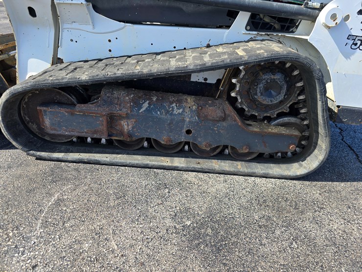 2017-bobcat-t550-image-29