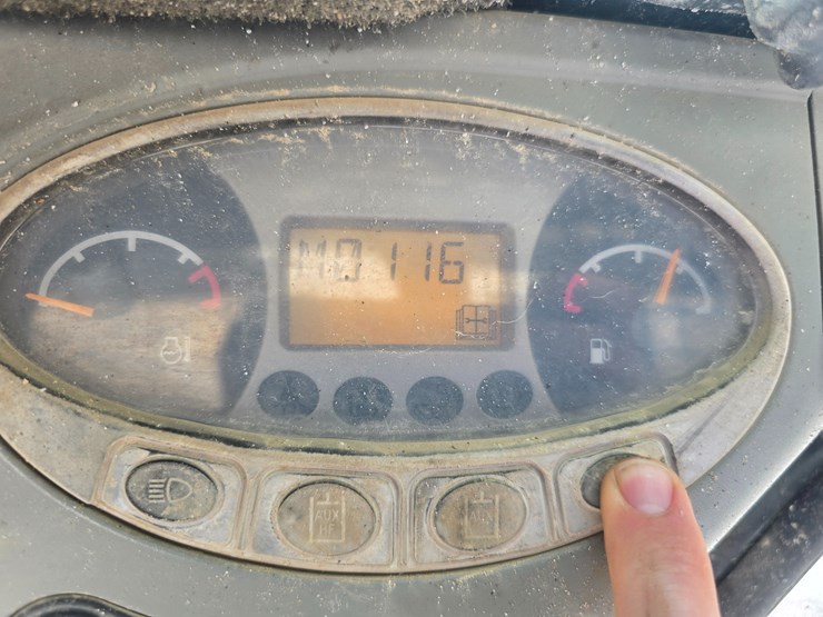 2012-bobcat-t180-image-67