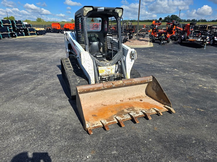 2017-bobcat-t550-image-20