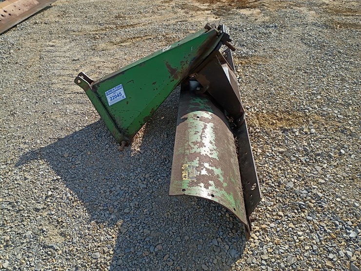 john-deere-7-image-2