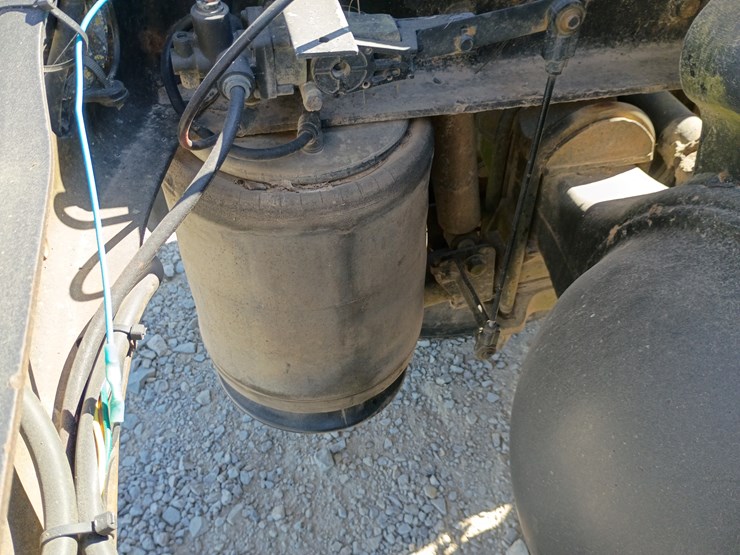 2005-international-8600-image-83