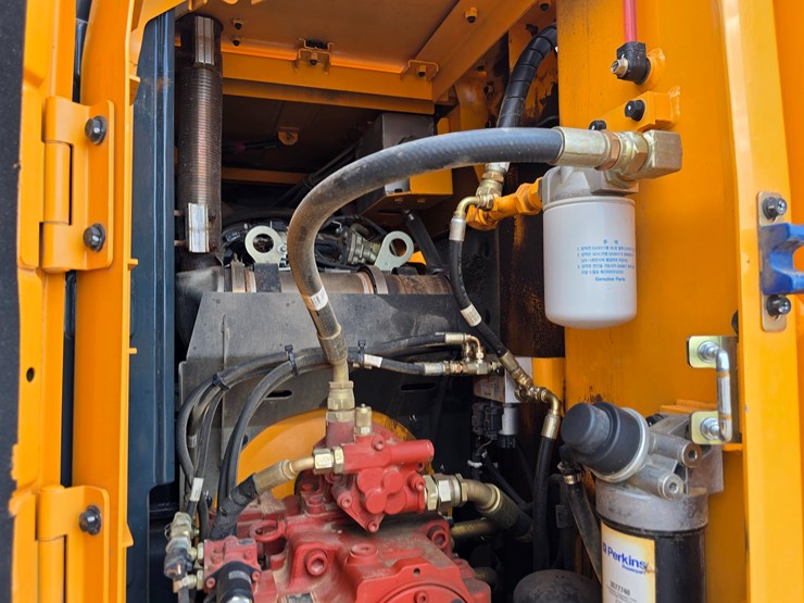 2019-hyundai-hx130-lcr-image-67