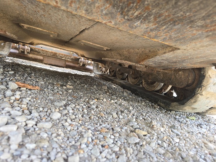 2012-bobcat-t180-image-47