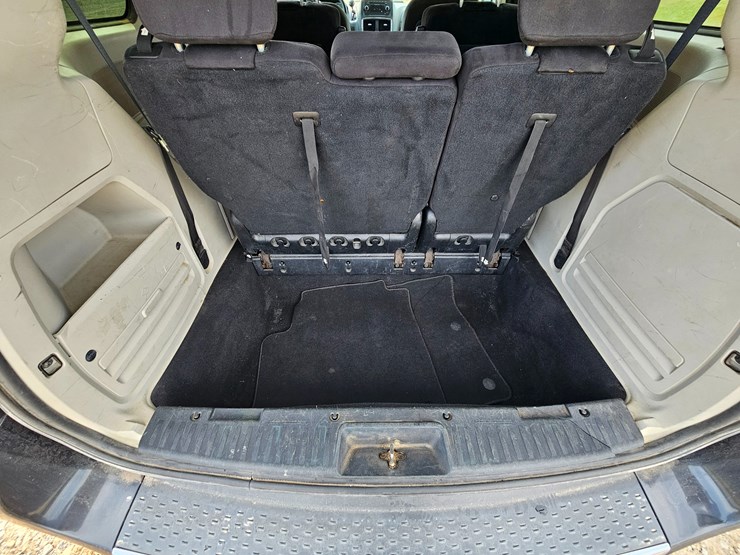 2014-dodge-grand-caravan-image-53