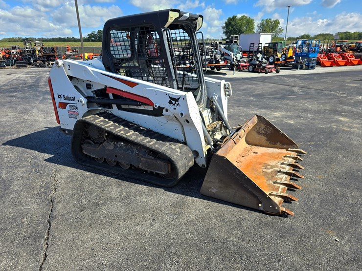 2017-bobcat-t550-image-17