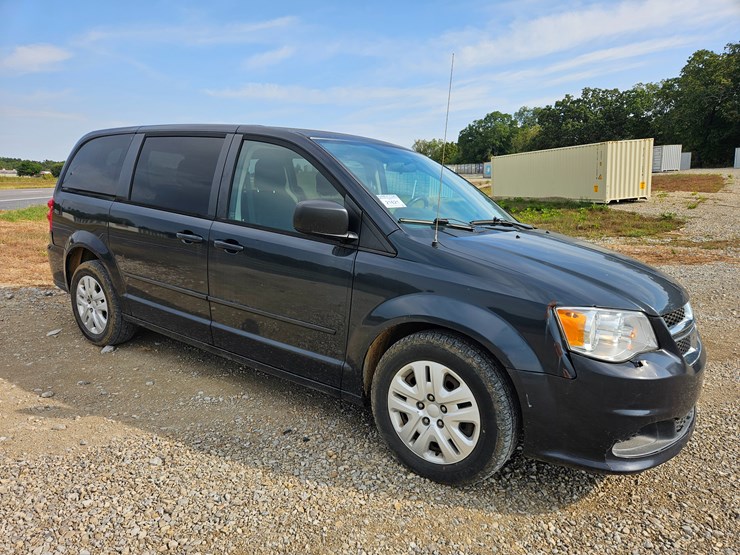 2014-dodge-grand-caravan-image-20