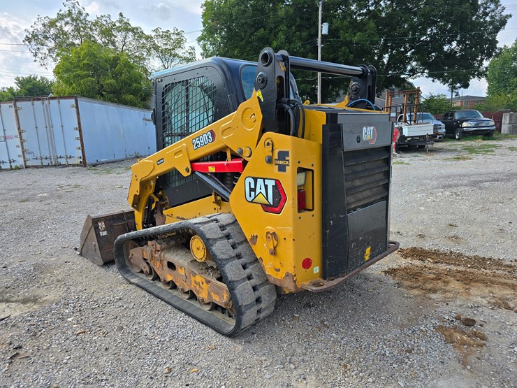 2020-caterpillar-259d3-image-11