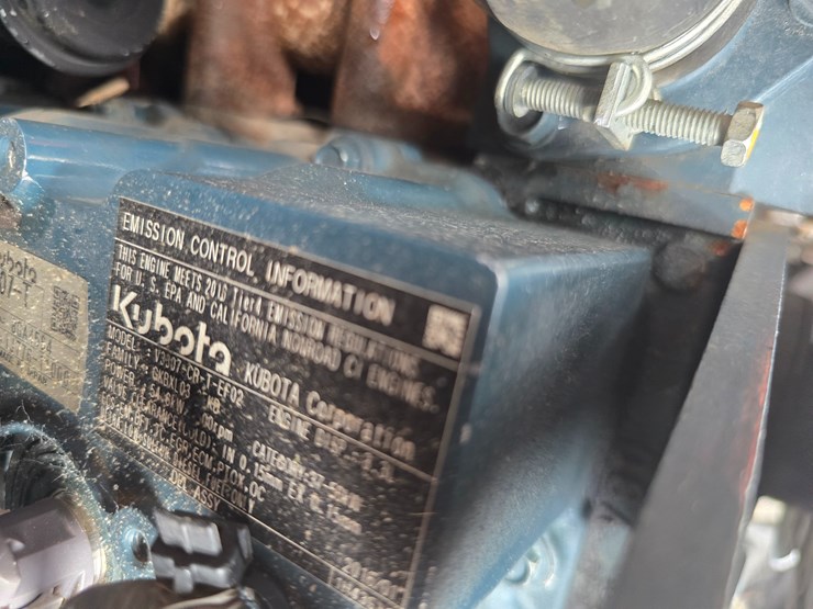 2019-kubota-ssv75-image-42