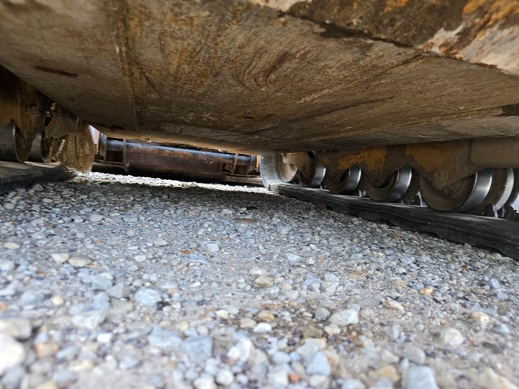 2020-caterpillar-259d3-image-55