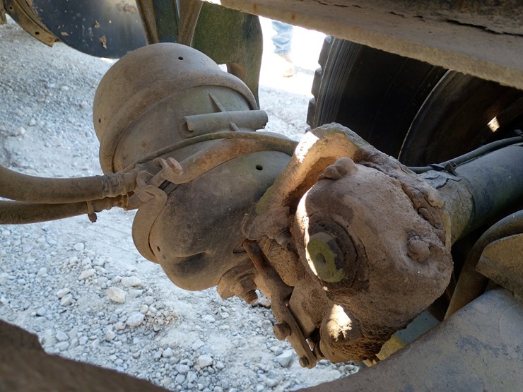 2005-international-8600-image-85