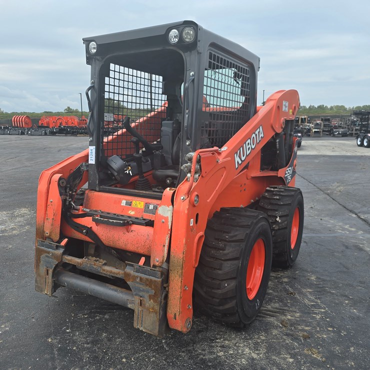 2019 KUBOTA SSV75