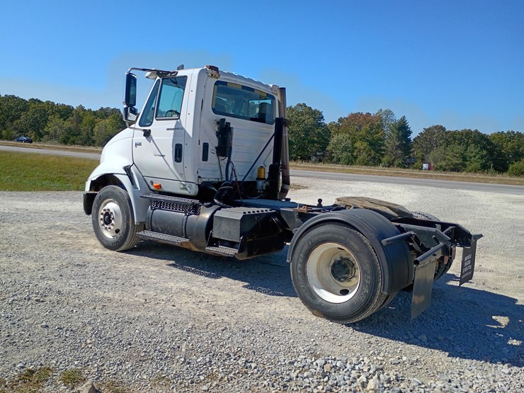 2005-international-8600-image-5