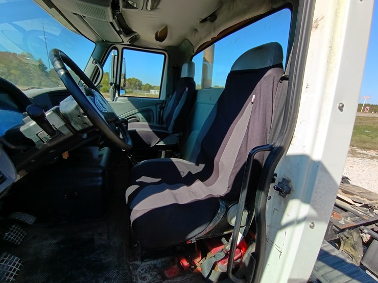 2005-international-8600-image-38