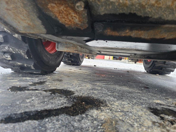 2019-kubota-ssv75-image-50