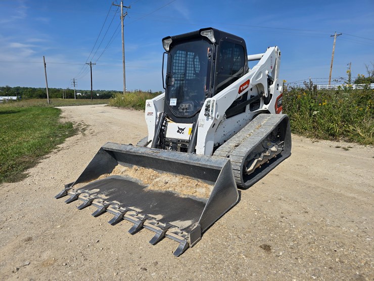 2024-bobcat-t770-image-2