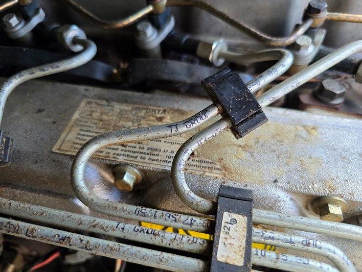 caterpillar-236-image-6