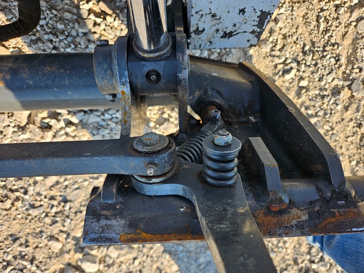 2022-bobcat-t770-image-58