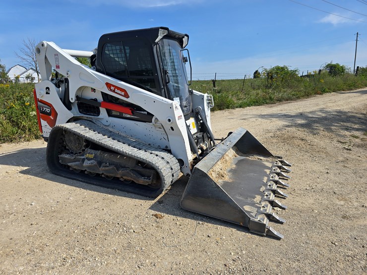 2024-bobcat-t770-image-28
