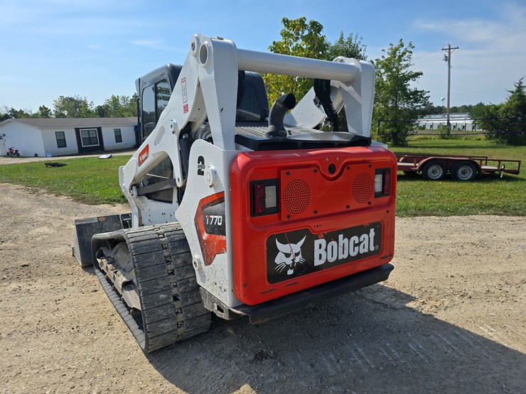 2024-bobcat-t770-image-13