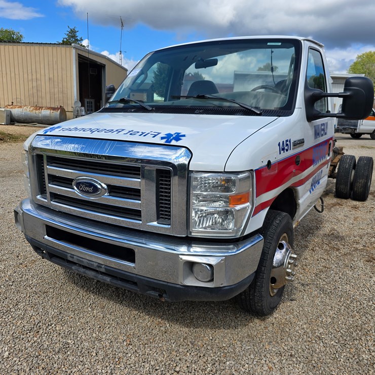2008 FORD E450
