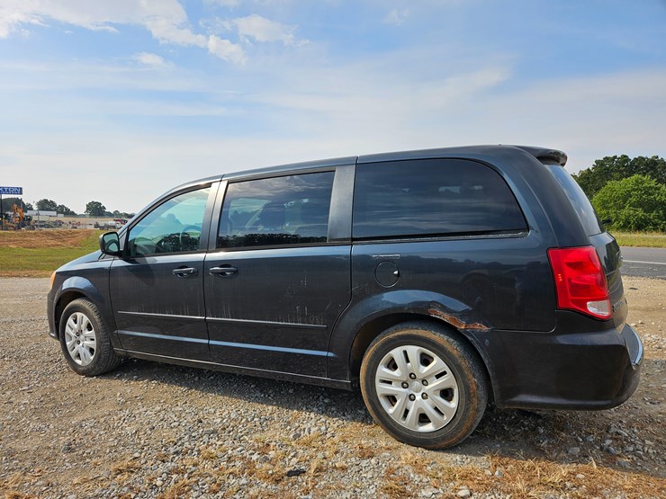 2014-dodge-grand-caravan-image-9