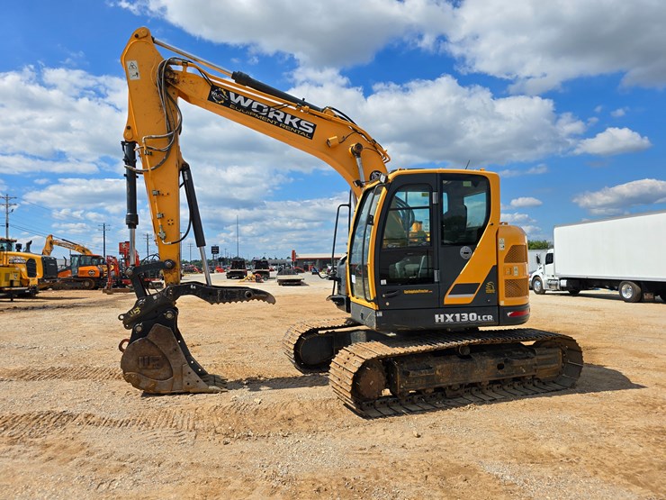 2019-hyundai-hx130-lcr-image-5