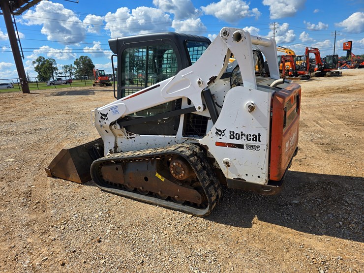 2013-bobcat-t590-image-7