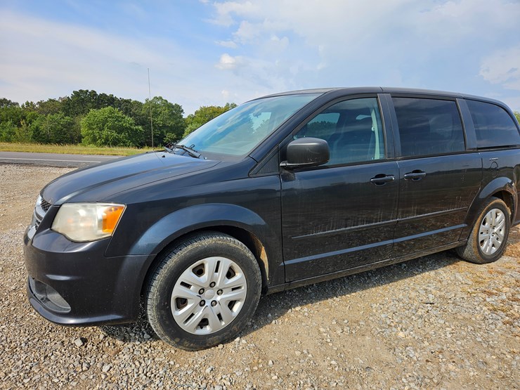 2014-dodge-grand-caravan-image-4